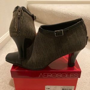 Aerosols 🖤🤎 Bootie 71/2